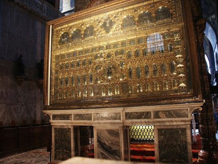 Pala d'Oro en el Museo de la Bas_lica de San Pedro en Venecia