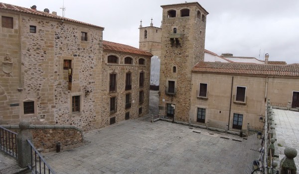 Palacio-de-los-golfines-de-abajo