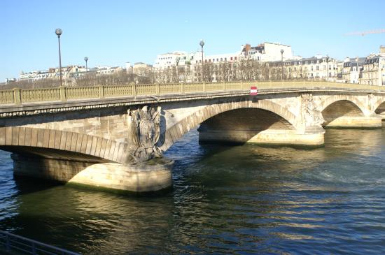 pont-des-invalides
