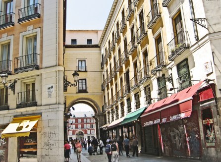 Calle_de_la_Sal_(Madrid)_01