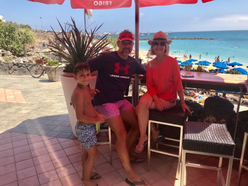 1E2883F6-F5F2-4E87-8678-465A9C2C3247