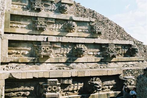 templo de quetzalcoatl